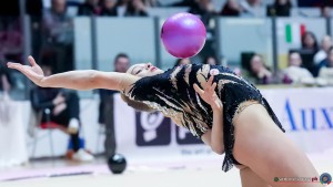 fabriano taglietti alice un palla sfe06512 copia simone ferraro ph